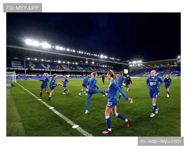 埃弗顿反击转换速度惊人,三次进球均来自快速攻防转换 埃弗顿反击转换速度惊人,三次进球均来自快速攻防转换